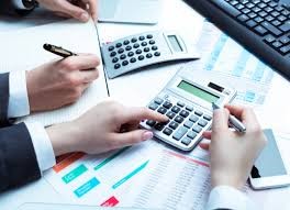 Monthly Bookkeeping Beats Year-End Catch-Up